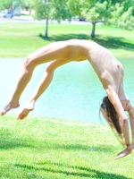nude acrobatic girl