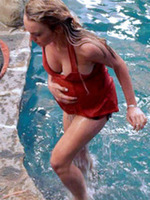 Lindsay Lohan getting nude