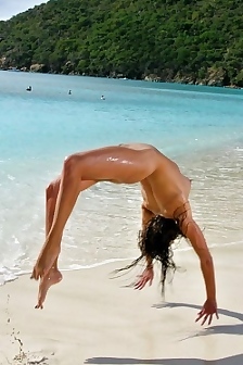 Renee Perez Gorgeous Brunette Posing Nude On Beach